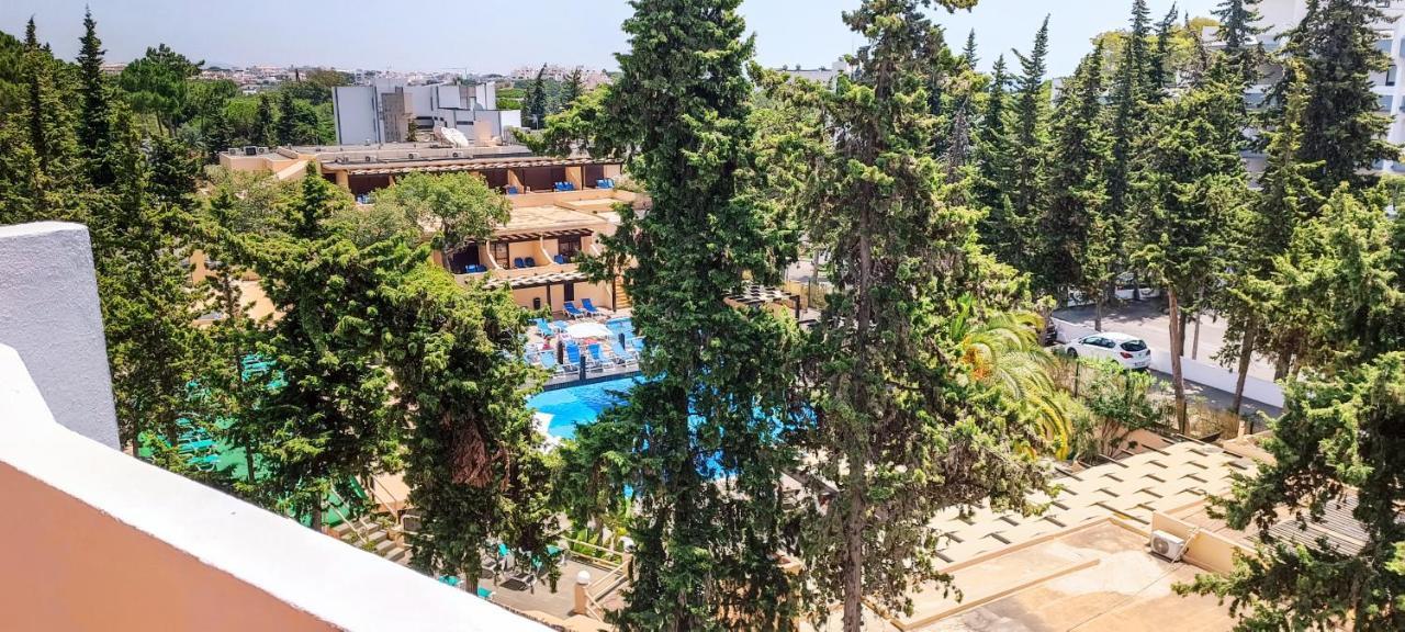 Blue & Yellow Penthouse With Terrace At Balaia Mar *